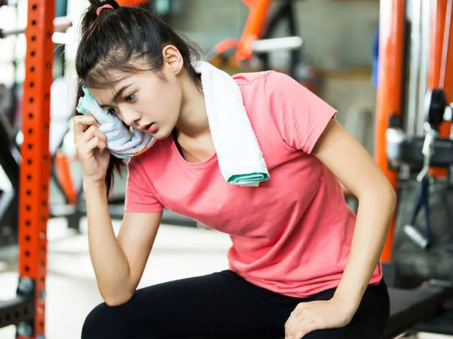 Nguyên Nhân Gây Chậm Kinh Ở Nữ Giới - Bác Sĩ Chuyên Khoa Tư Vấn Online Cách Sử Lý 8 Tập-Luyện-Thể-Thao-Quá-Mức