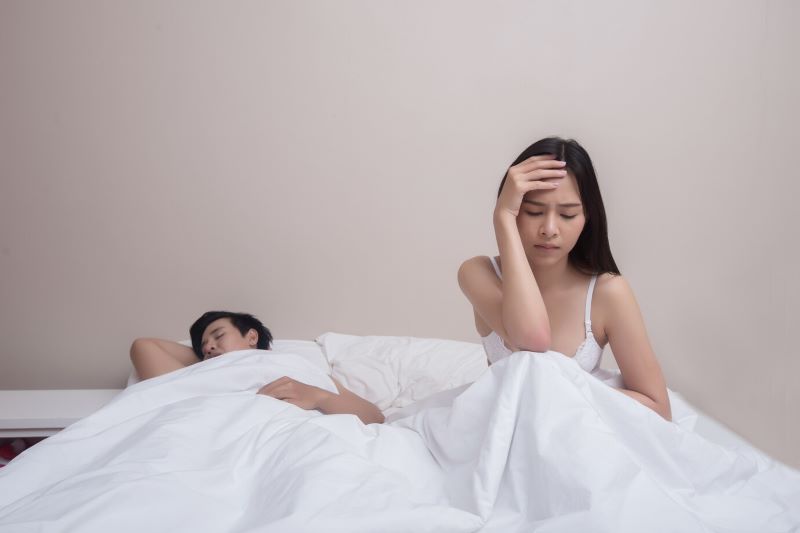 Đau bụng dưới sau khi quan hệ: Nguyên nhân và hướng xử trí
