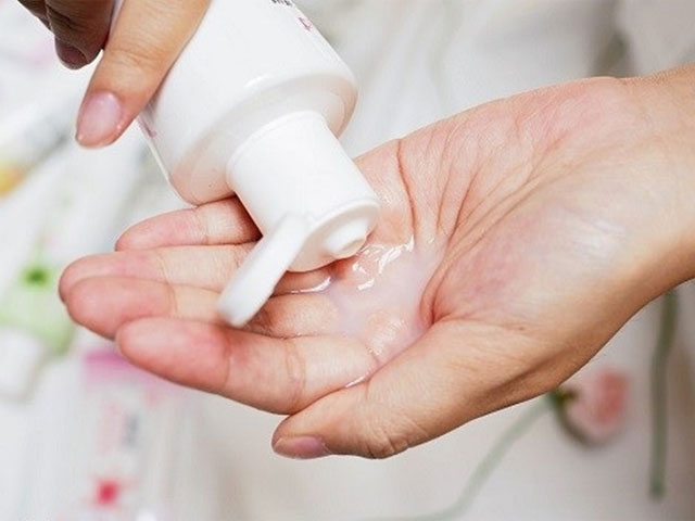 Nấm Âm Đạo Vùng Kín: Nguyên Nhân, Dấu Hiệu Và Cách Điều Trị Hiệu Quả 12 Giữ-vệ-sinh-vùng-kín-sạch-sẽ