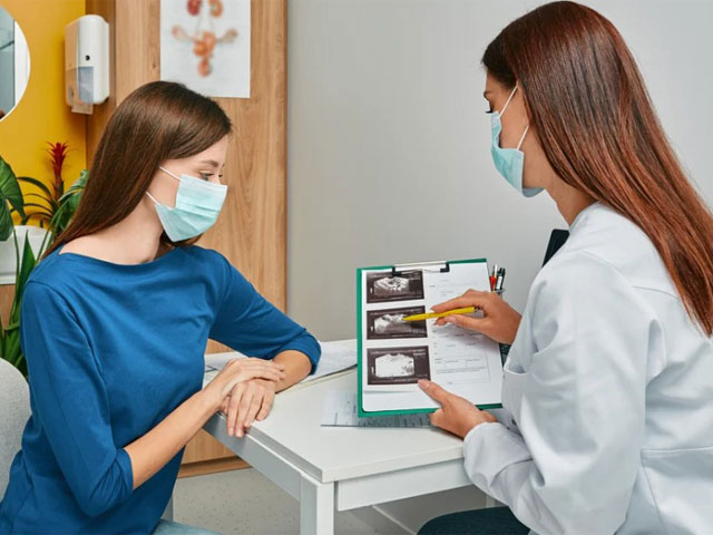 Bác Sĩ Tư Vấn Phụ Khoa – Giải Đáp Nhanh Chóng 3 Khi-nào-chị-em-nên-gặp-bác-sĩ-tư-vấn-phụ-khoa